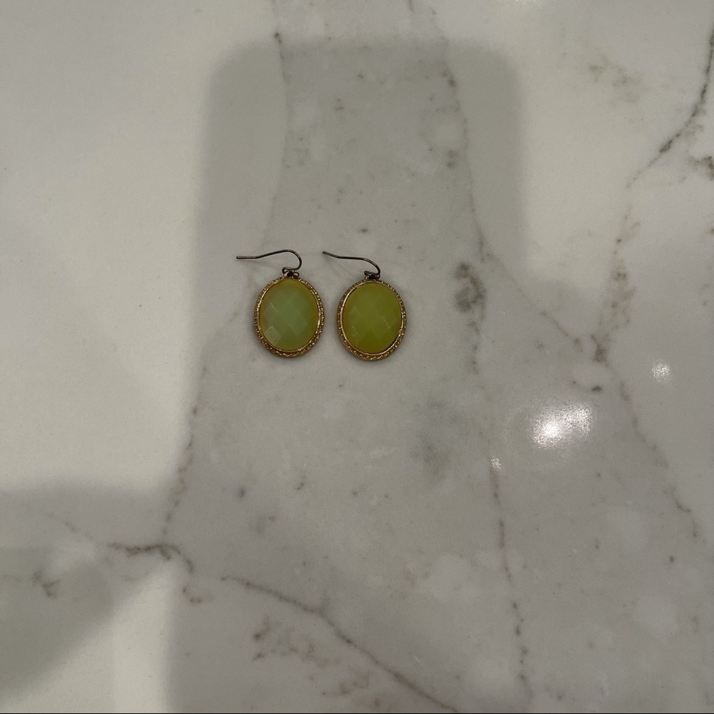 NWOT Green & gold oval drop earrings - Picture 4 of 8